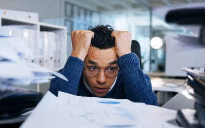 Diferencias entre contrato de honorarios y contrato de trabajo